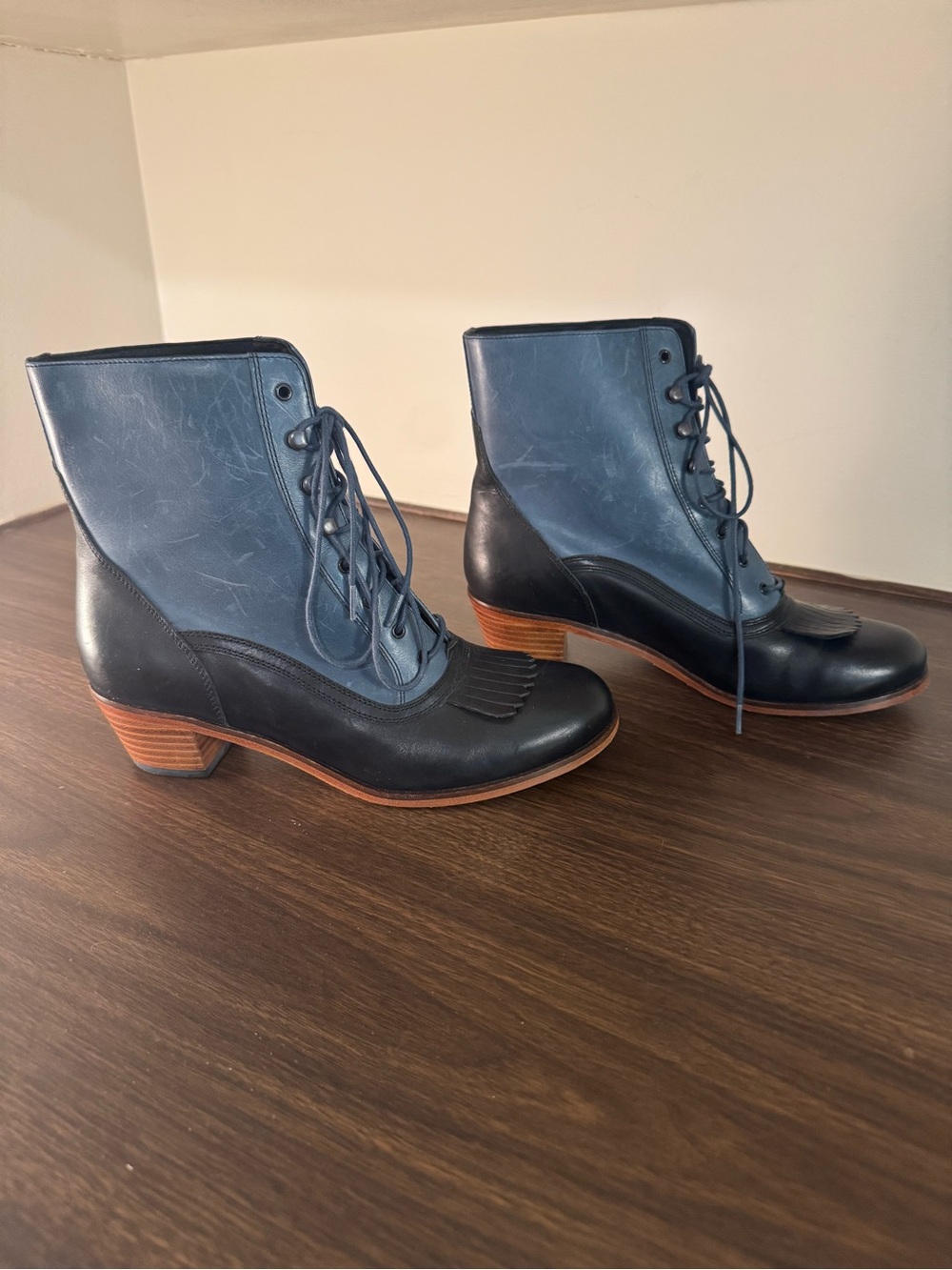 Wolverine 1000 Mile Samantha Pleet Women’s Leather Lace-Up Boots Blue Black 8.5